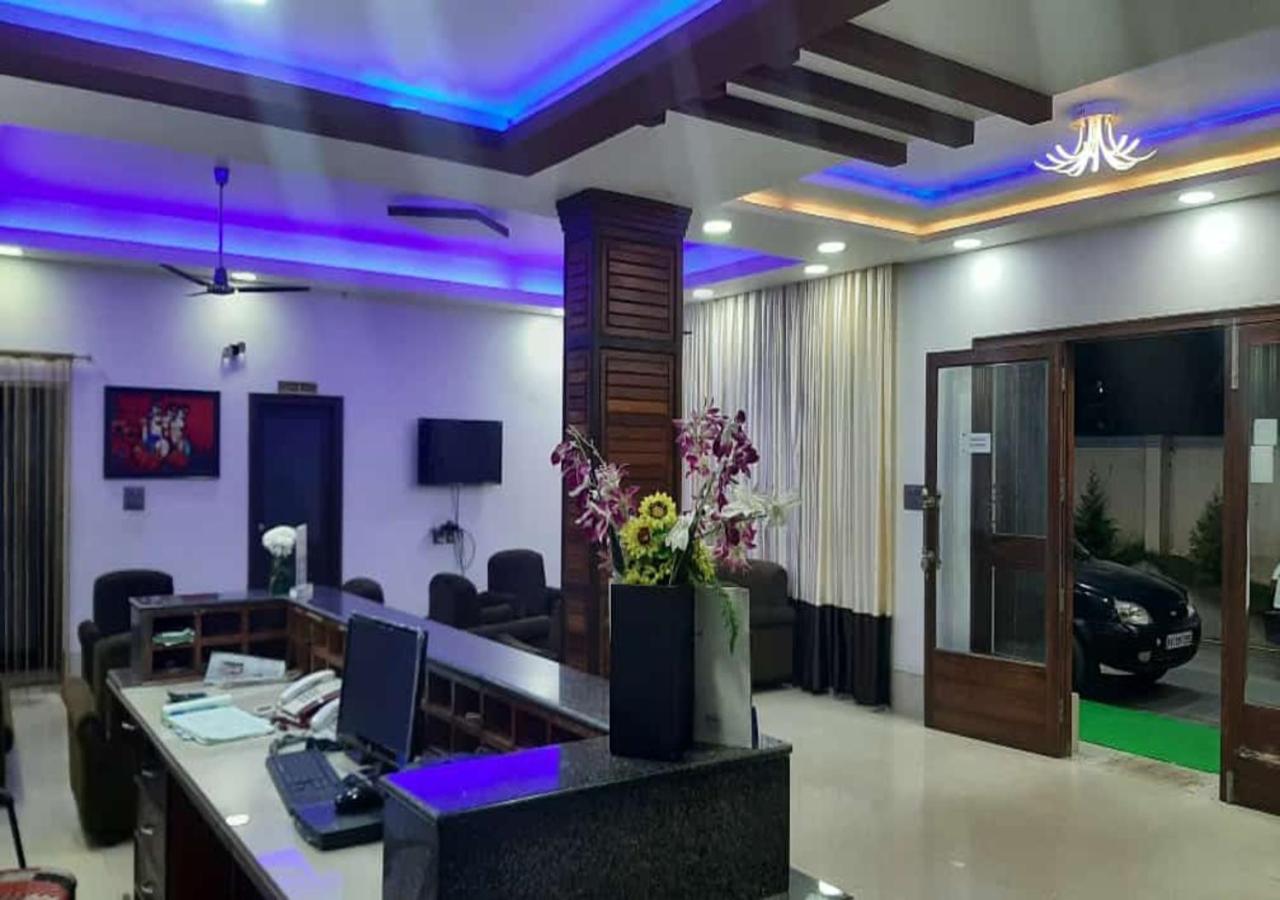 Hotel Pranav International-Fully Vaccinated Staff Gonikoppal Exterior photo