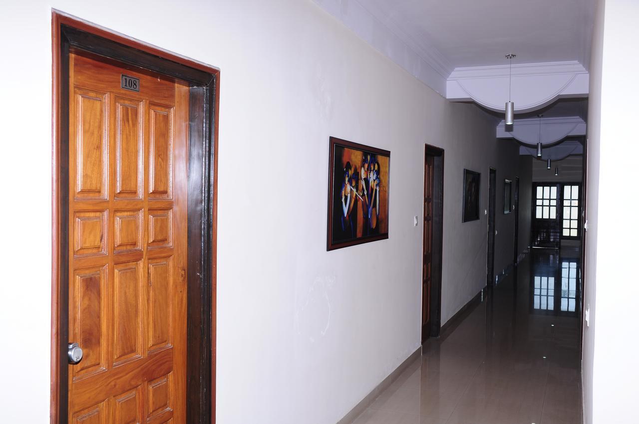 Hotel Pranav International-Fully Vaccinated Staff Gonikoppal Exterior photo