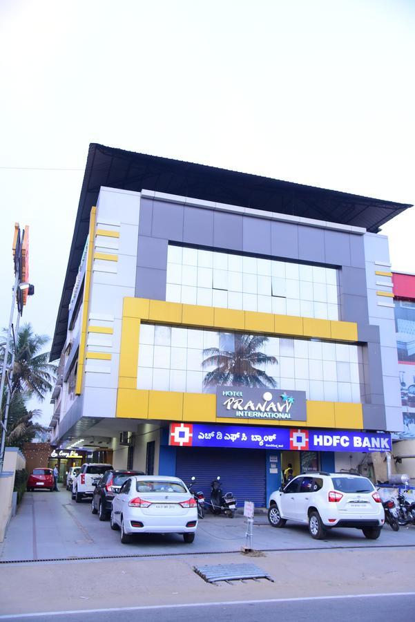 Hotel Pranav International-Fully Vaccinated Staff Gonikoppal Exterior photo